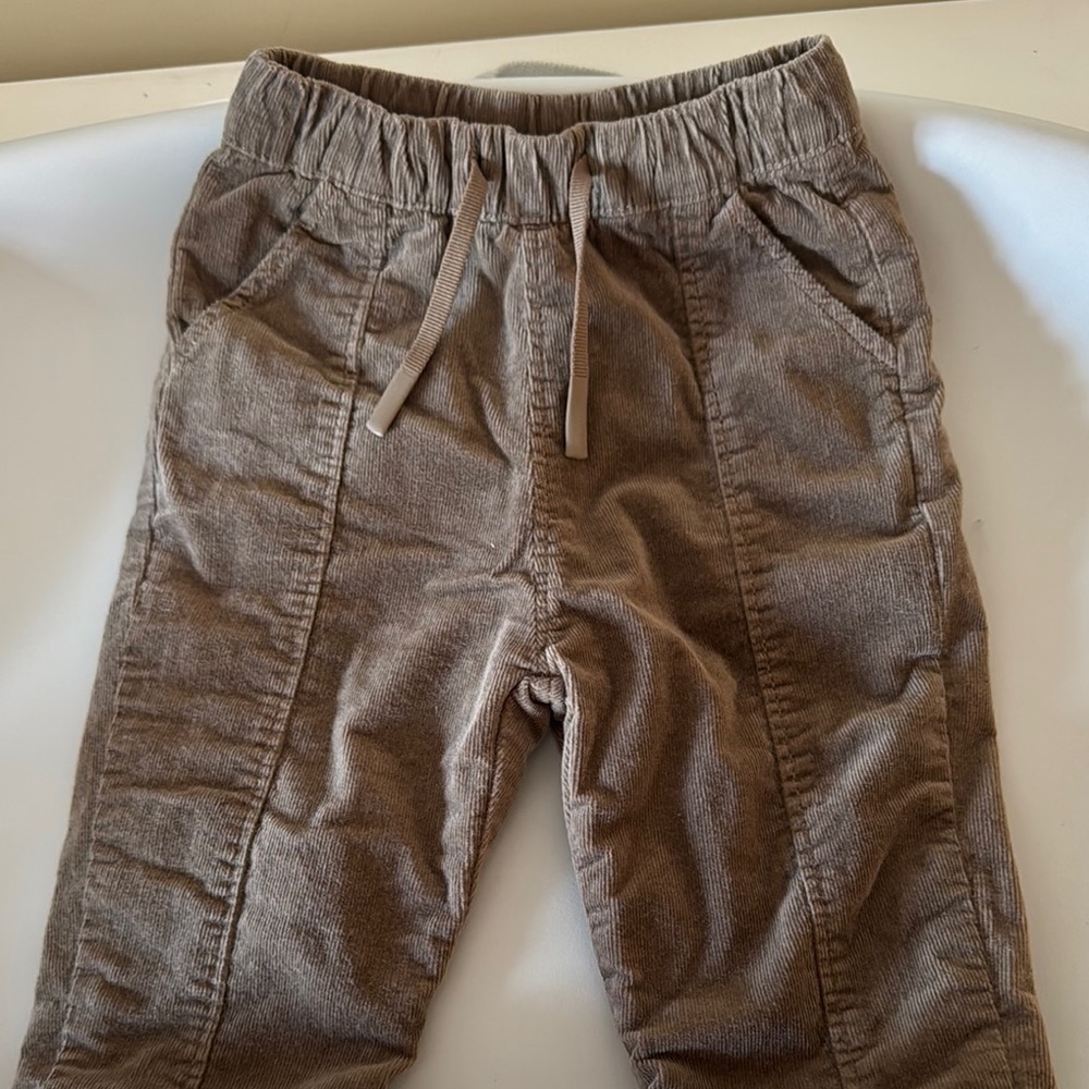 Zara Tan Sweatpants with Elastic Waistband